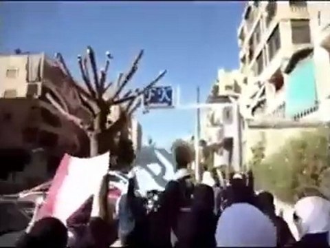 فري برس حلب الفرقان مظاهرة الحرائر جانب جامعة حلب 1 11 2011 ج2
