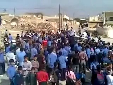 فري برس ادلب جبالا انتفاضة الثوار في اربعاء رفع علم الاستقلال 2 11 2011