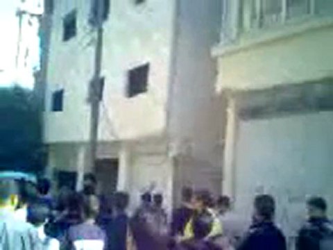 فري برس ريف دمشق زملكا في اربعاء رفع علم الاستقلال 2 11 2011 ج2