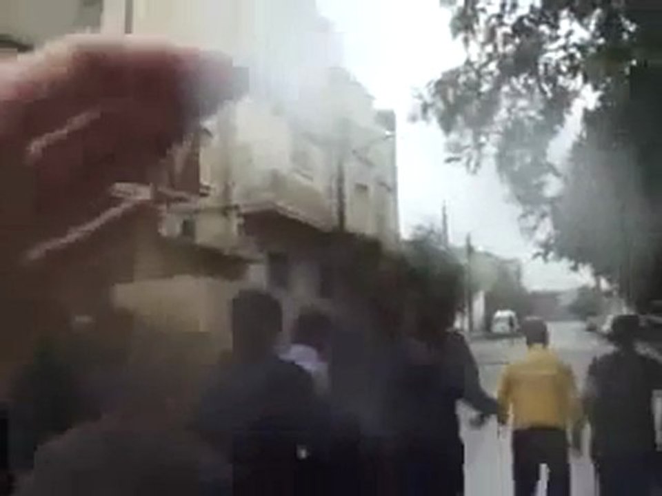 فري برس   حمص باب الدريب تشييع الشهيد سمير محمد كشكش 3 11 2011