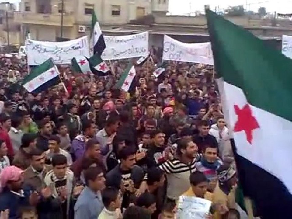 فري برس   حماه كفرنبوده انتفاضة الاحرار في جمعة الله أكبر 4 11 2011