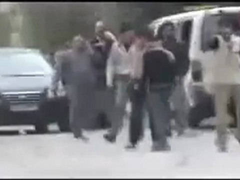 فري برس القلمون قارة جمعة الله أكبر على من طغى وتجبر 4 11 2011 ج2