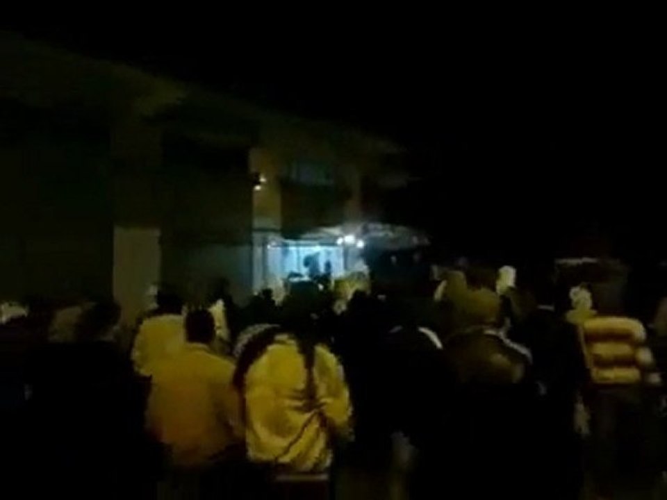 فري برس   حلب دار عزة مسائية وقفة العيد 5 11 2011