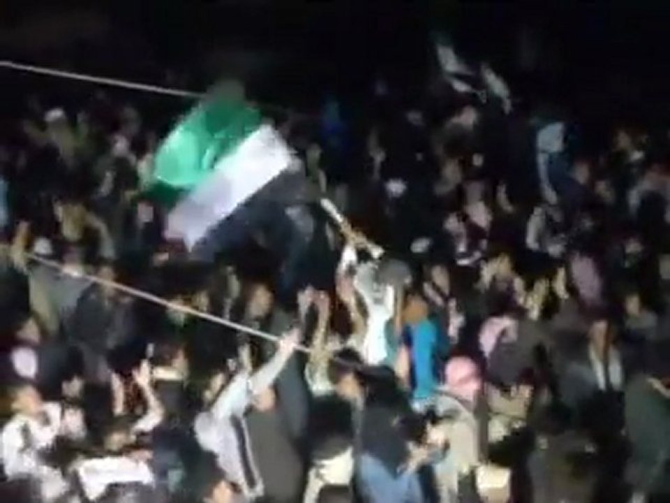 فري برس   دير الزور الشحيل مسائيات الثوار في وقفة عيد الاضحى 5 11 2011