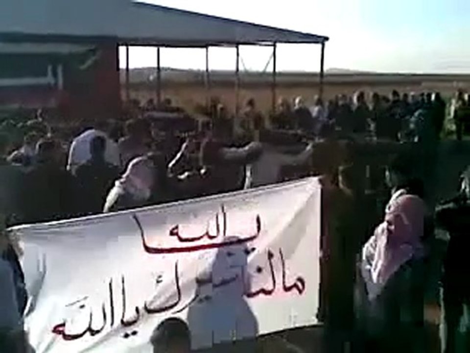 فري برس   حوران جاسم مظاهرة أول أيام العيد 6 11 2011