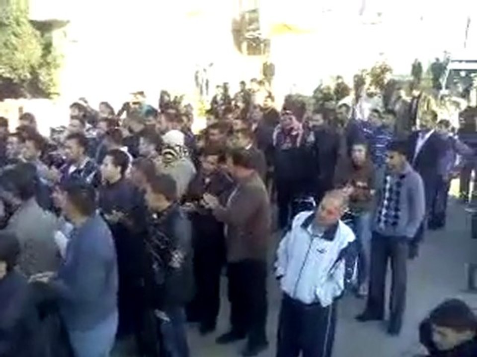 فري برس   حوران سحم الجولان مظاهرة أول أيام العيد 6 11 2011