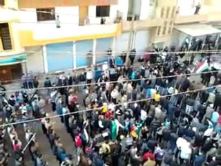 فري برس   مظاهرة القامشلي في صبيحة يوم العيد 6 11 2011 جء1