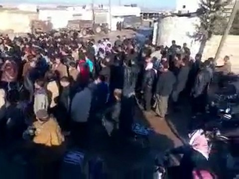 فري برس إدلب معصران مظاهرة حاشدة في أول ايام العيد الاضحى 6 1 2011