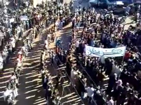 فري برس حماة كرناز طفلة حرة تهتف هتافات رائعة 6 11 2011