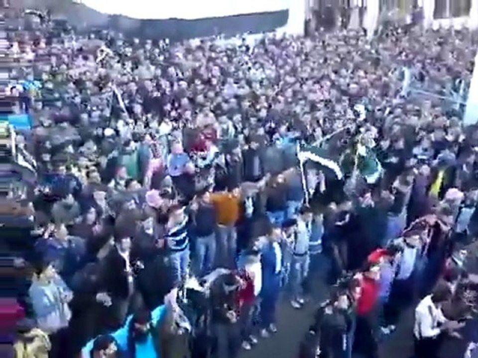 فري برس   حماه   حلفايا   مظاهرة الاحرار اول ايام العيد 6 11 2011 ج2