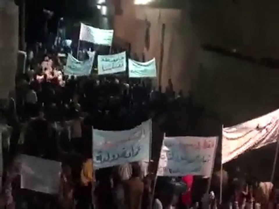 فري برس   حمص دير بعلبة مسائية ثاني أيام عيد الاضحى المبارك 7 11 2011 ج1