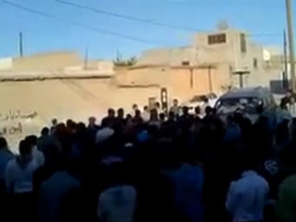 فري برس    ادلب حزانو رابع ايام العيد  9 11 2011