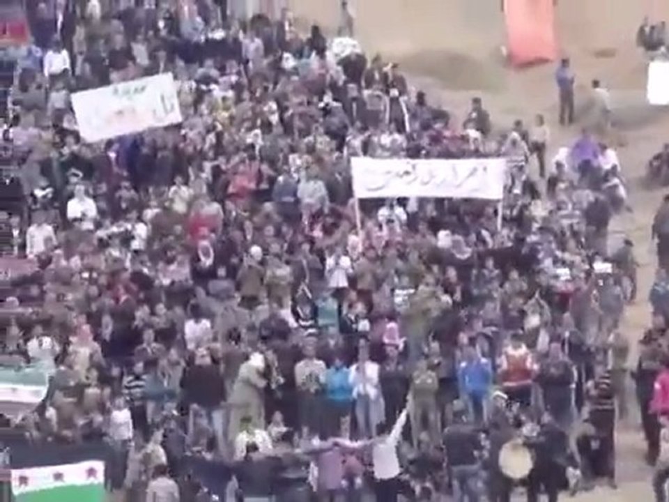 فري برس   تل رفعت مظاهرة أحرار تل رفعت على تل الحرية في إضراب الخميس لأجلك يا حمص 10 11 2011 ج3