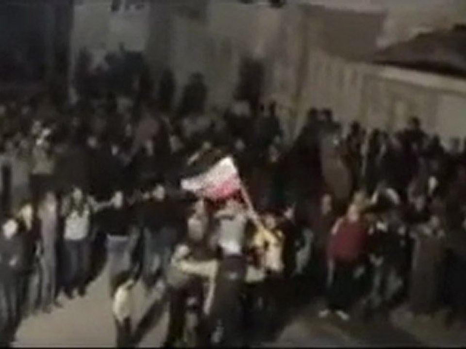 فري برس   حماة مسائية ثورية لاحرار حي الجراجمة نادوا فيها هيئة التنسيق الوطني لا تمثلنا 10 11 2011