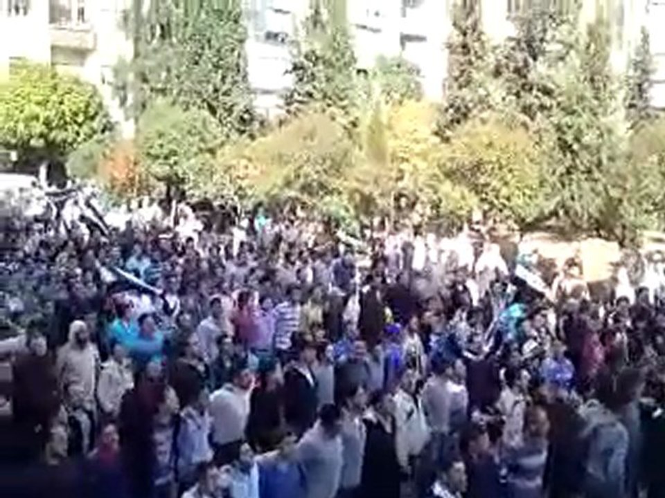 فري برس   حمص القصور جمعة تجميد العضوية مطلبنا 11 11 2011 ج2