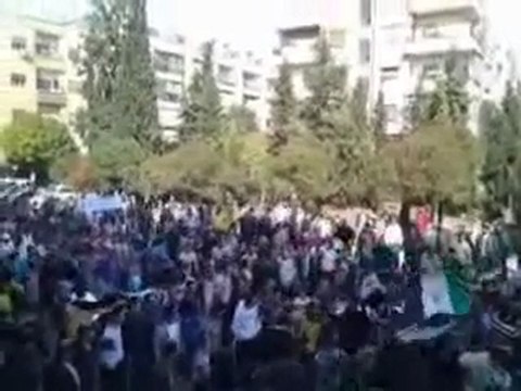 فري برس حمص القصور جمعة تجميد العضوية مطلبنا 11 11 2011 ج3