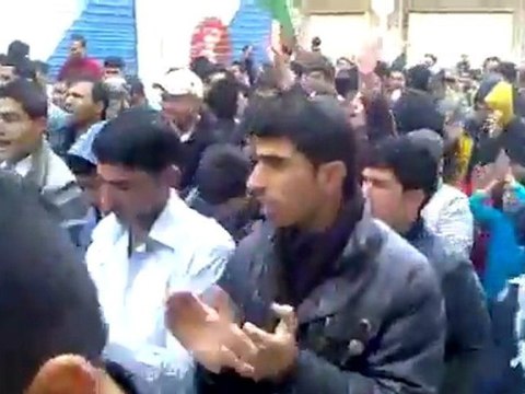 فري برس احرار مدينة الدرباسية في جمعة تجميد العضوية مطلبنا 11 11 2011