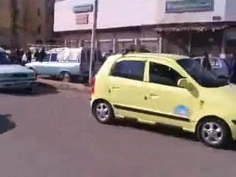 فري برس حمص المحتلة الوعر أزمة العاز نتيجة العقاب الجماعي الذي يفرضه الشبيح الأول بشار 13 11 2011 ج2