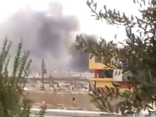 فري برس   باباعمرو سنتر اميسا يحترق 14 11 2011