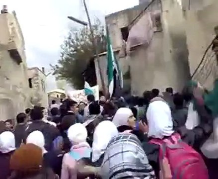 فري برس الحفة بابنا والجنكيل مظاهرة طلابية رائعة 13 11 2011 ج2