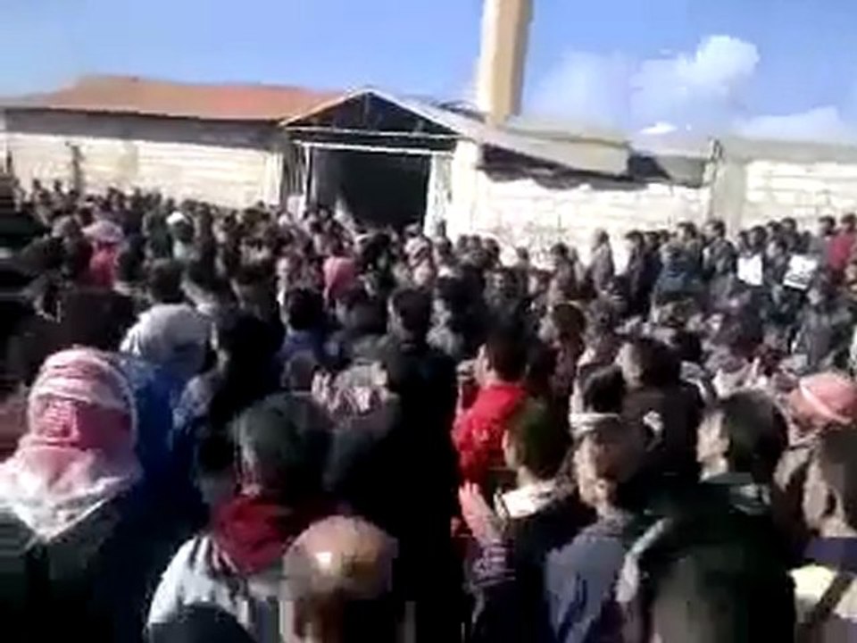 فري برس   ناحتة حوران مظاهرة حاشدة بعد صلاة الظهر 15 11 2011