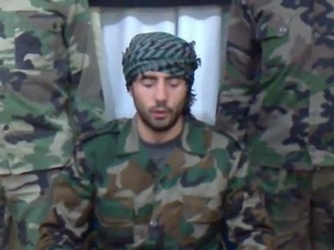 فري برس انشقاق الملازم محمد مصطفى معراتي واربع جنود اخريين في مدينة بصرى الحرير