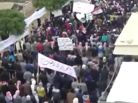 فري برس تل رفعت مظاهرة حاشدة في اربعاء التآخي وردا على مسيرات التأييد المفبركة 16 11 2011