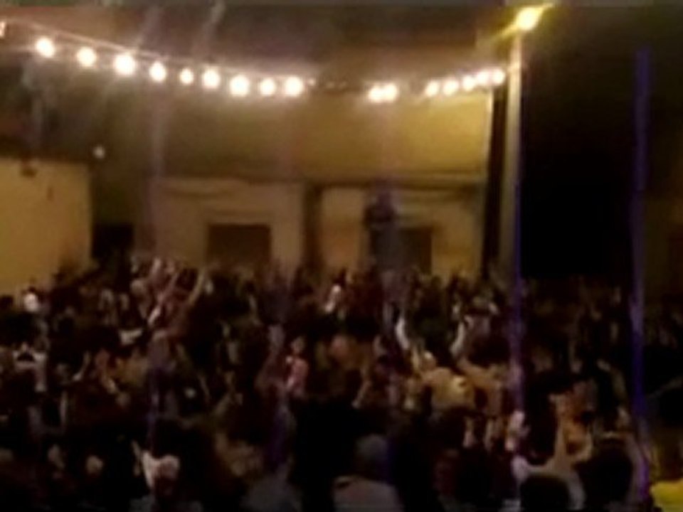 فري برس   حمص   البياضة تتلكم باللغة الكردية   مسائية 17 11 2011