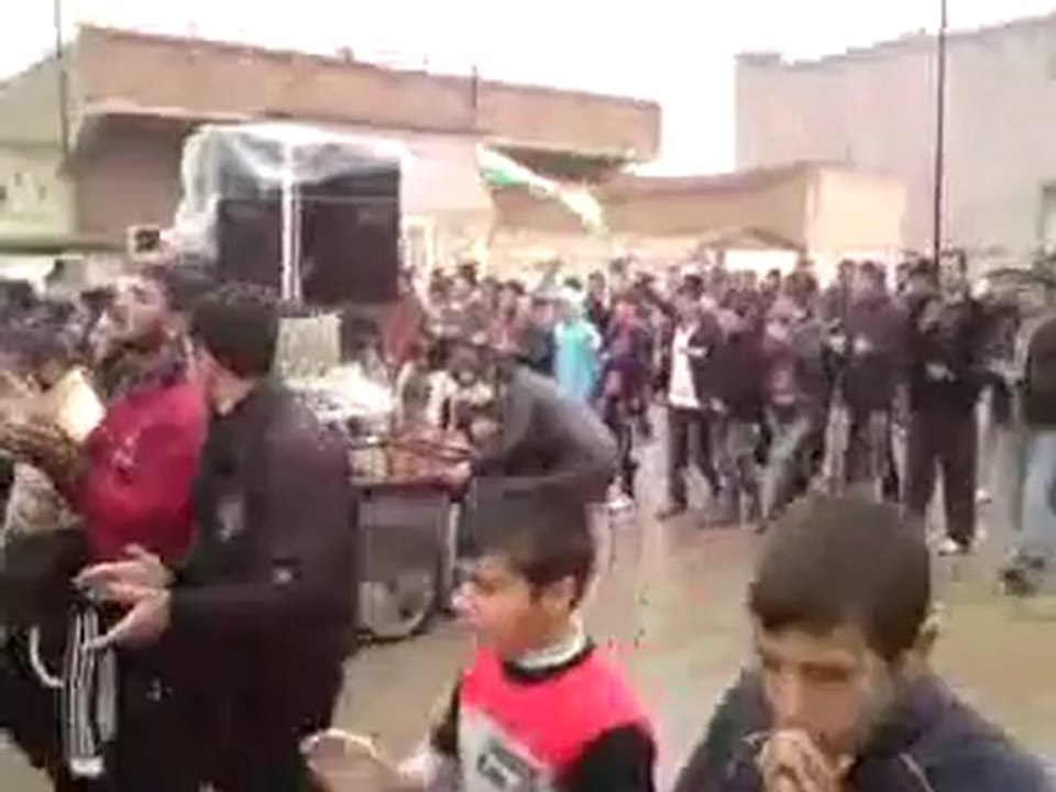 فري برس   ااحرار مدينة الدرباسية في جمعة طرد السفراء 18 11 2011 ج3