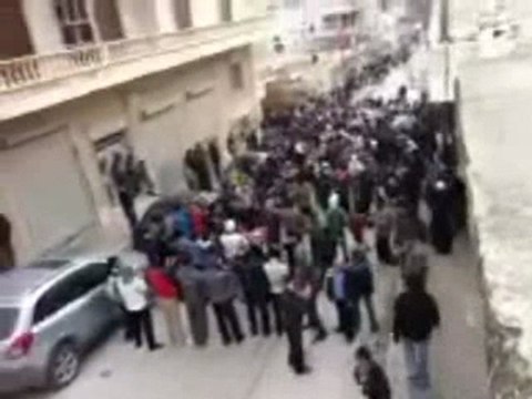 فري برس حلب دارة عزة جمعة طرد السفراء من البث المباشر 18 11 2011 جـ1