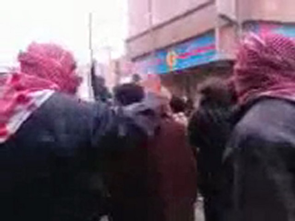 فري برس   حلب    الباب  جمعة طرد السفراء 18 11 2011 ج2