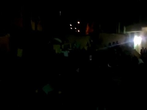 فري برس ريف دمشق عربين مظاهرة أثناء عزاء الشهيدين 19 11 2011 ج4