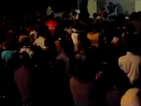 فري برس الحولة مظاهرة مسائية في حي من أحياءالحولة بعد تقطيع أوصالها 22 11 2011