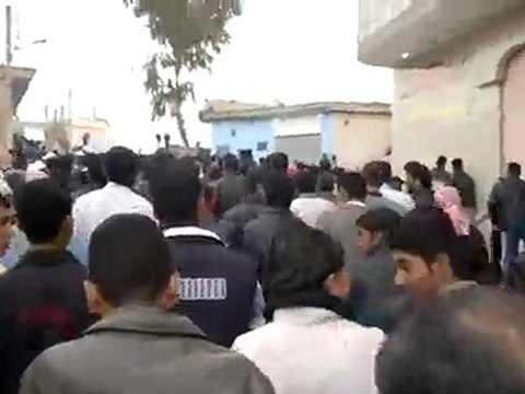 فري برس مدينة إنخل مظاهرة بعد صلاة الظهر زارت بيوت الشهداء 24 11 2011