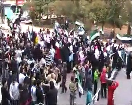 فري برس حمص القصور مظاهرة احرااار وحرااائر القصور خميس الشهيد حسين الخالدي 24 11 2011 ج1