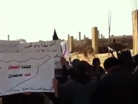 فري برس ريف دمشق بلدة زاكية مظاهرة نصرة لحمص جمعة الجيش الحر يحميني 25 11 2011