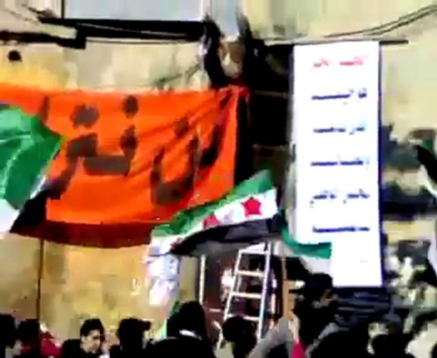 فري برس   حمص   باب هود   جمعة الجيش الحر يحمينا مبادىء ديننا    25 11 2011