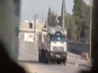 فري برس   حمص ديربعلبة الحاجز المتواجد امام الجامعة 26 11 2011