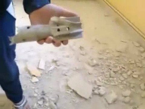 فري برس حمص قذيفة على احد المنازل الامنة في حمص 26 11 2011