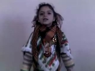 فري برس   الحولة طفلة تغني ضد بشار   حالي حالي حال