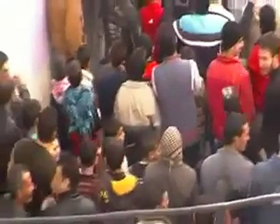 فري برس   حمص كرم الزيتون نحنا الحمصية ودينا الاسد ع العصفورية 25 11 2011