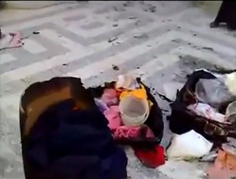 فري برس إدلب معرة النعمان حرق وتدمير منازل الناشطين 28 11 2011