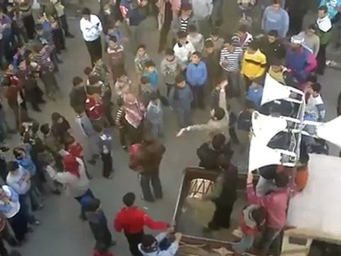 فري برس مظاهرة طلاب مدينة بنش تضامنا مع اهالي ادلب