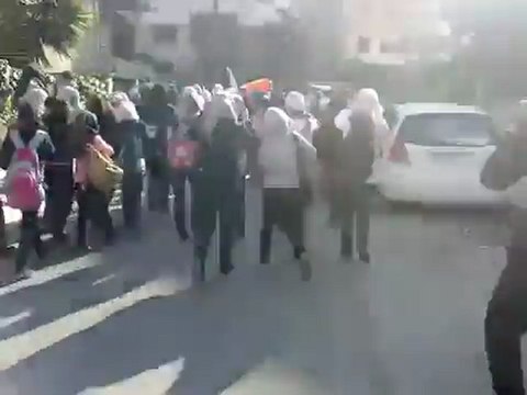 فري برس اللاذقية مظاهرة الطالبات و هجوم الأمن 30 11 2011