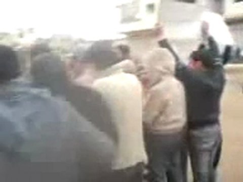 فري برس حلب الأتارب مظاهرة طلابية 8 12 2011