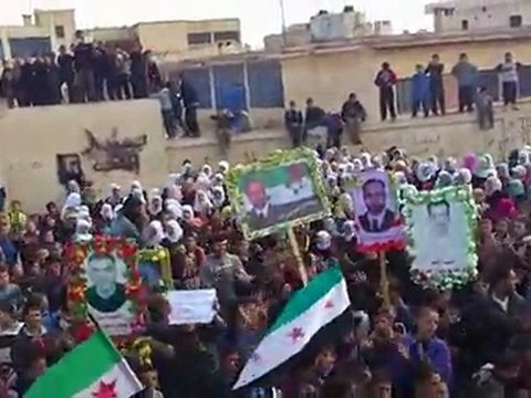 فري برس مظاهرة طلابية حوران مدينة بصر الحرير الخميس 8 12 2011