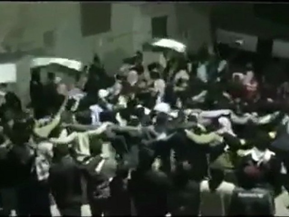 فري برس   حماة   الحميدية مظاهرة تلي اقتحام الحي 15 12 2011