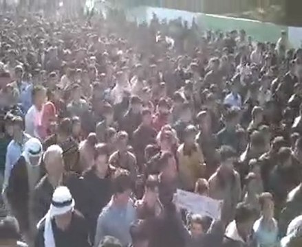 فري برس ادلب معرتحرمة مظاهرة جمعة الجامعة العربية تقتلنا 16 12 2011