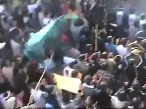 فري برس حمص باباعمرو جمعة الجامعة العربية تقتلنا هز كفك هزو هز دين محمد كلو عز 16 12 2011