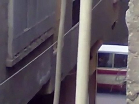 فري برس ريف دمشق عربين إقتحام الجيش الأسدي للمدينة جمعة بروتوكول الموت 23 12 2011 ج1